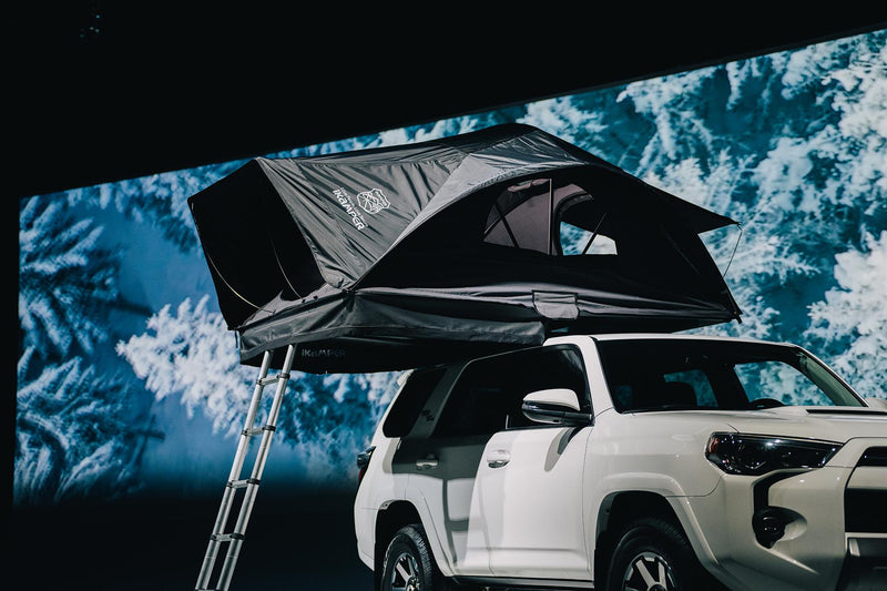 A Rooftop Tent Just Feels Right on a Land Rover Defender—So We Tried One Out